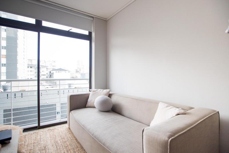 1 Bedroom Property for Sale in Sea Point Western Cape